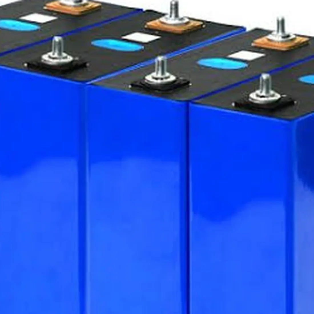 Cell terminals with busbar seats prepared for welding